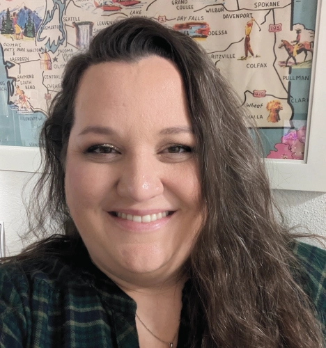 Headshot of artist Kelly Maloney